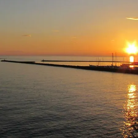 4 Couchages Port Du Cap D'agde Lägenhet